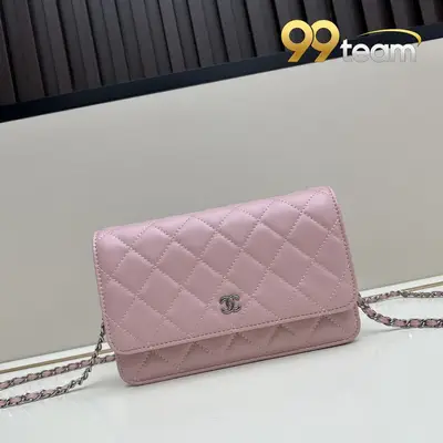 CHANEL | Item ID: 02342