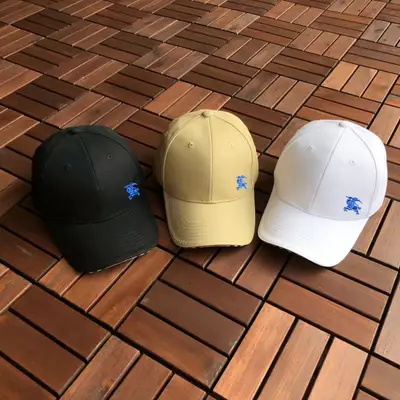 BURBERRY Cap