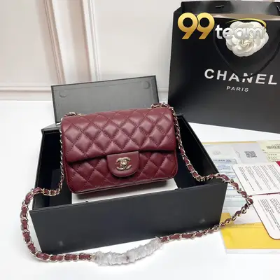 CHANEL | Item ID: 02469