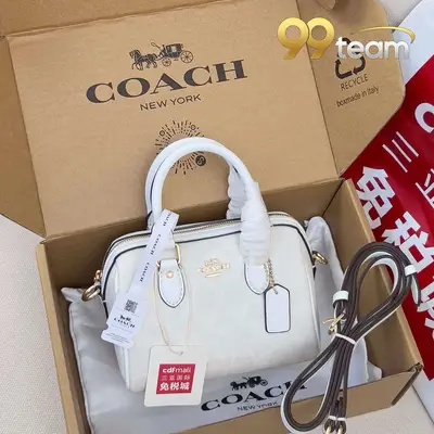 COACH | Item ID: 05326