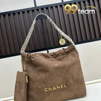CHANEL | Item ID: 02363