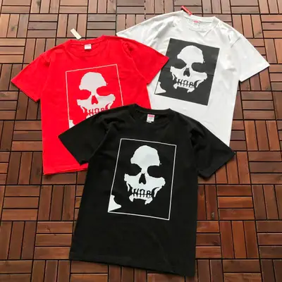 SUPREME T-Shirt