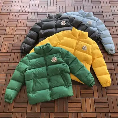 MONCLER Jacke