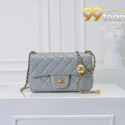 CHANEL | Item ID: 02713