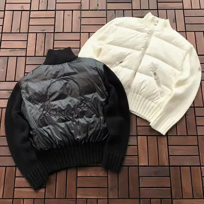 MONCLER Jacke
