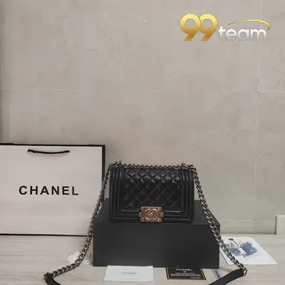 CHANEL | Item ID: 01175