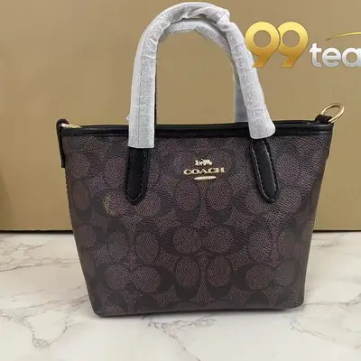 COACH | Item ID: 04823