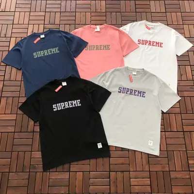 SUPREME T-Shirt