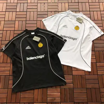 BALENCIAGA T-Shirt