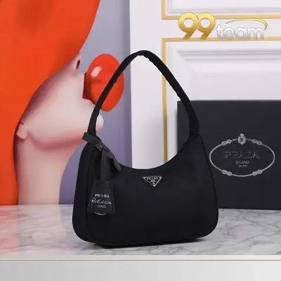 PRADA | Item ID: 08909