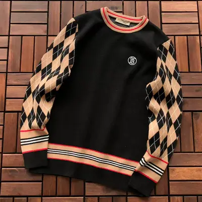 BURBERRY Sweater
