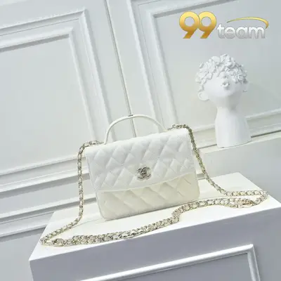 CHANEL | Item ID: 02082