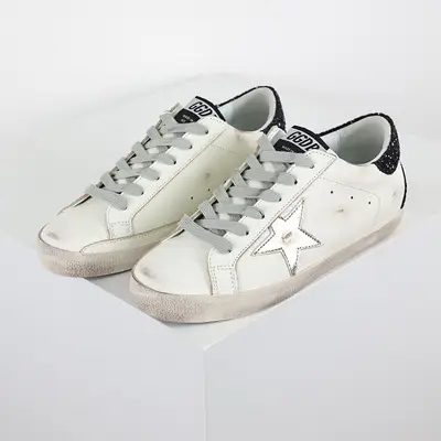GOLDEN GOOSE