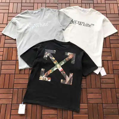 OFF-WHITE T-Shirt
