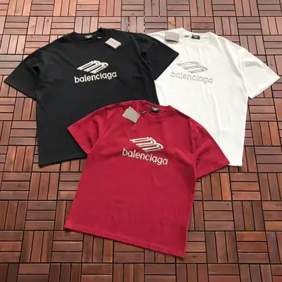 BALENCIAGA T-Shirt