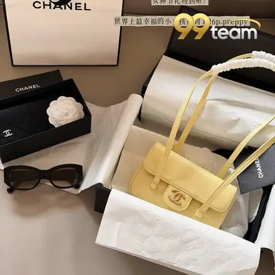 CHANEL | Item ID: 00075