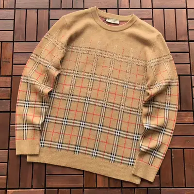 BURBERRY Sweater