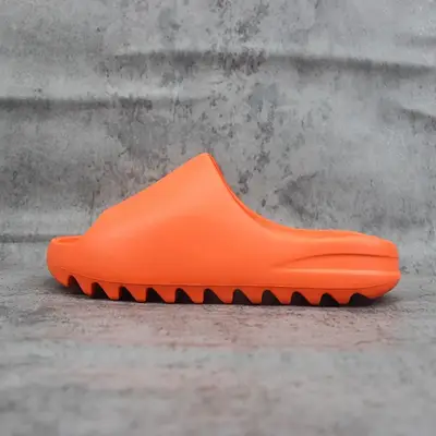 YEEZY