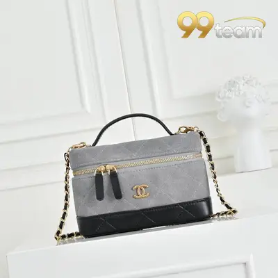 CHANEL | Item ID: 01612