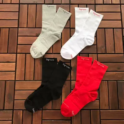 SUPREME Socken