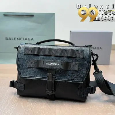 BALENCIAGA | Item ID: 21891