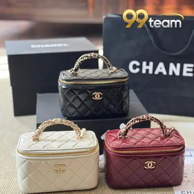 CHANEL | Item ID: 01190