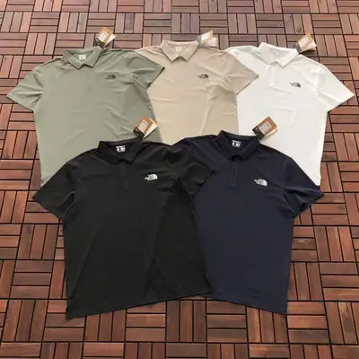 THE NORTH FACE T-Shirt