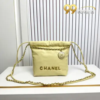 CHANEL | Item ID: 02870