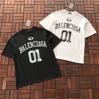 BALENCIAGA T-Shirt