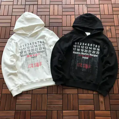 MAISON MARGIELA Hoodie