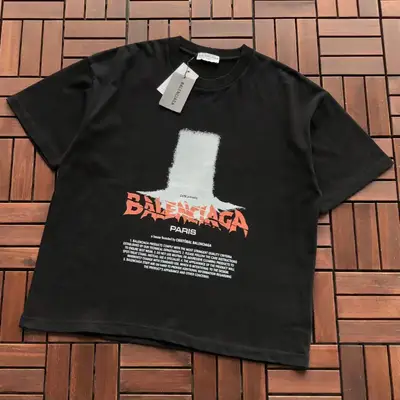 BALENCIAGA T-Shirt