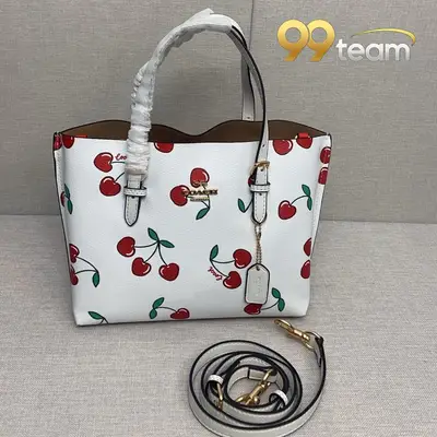COACH | Item ID: 04991