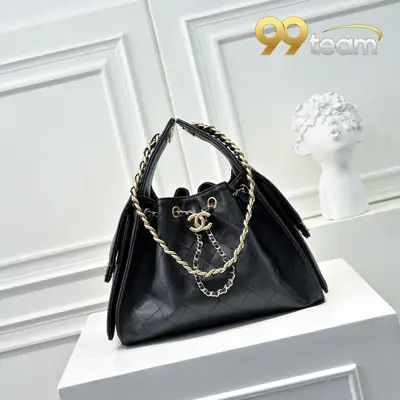 CHANEL | Item ID: 02074