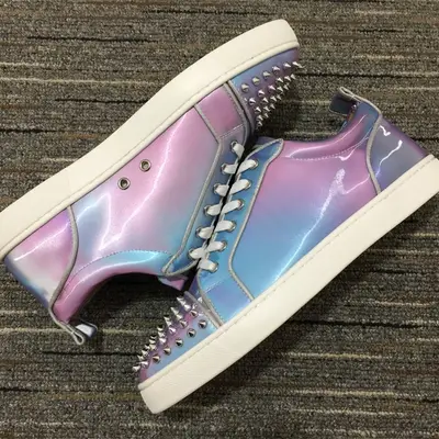 LOUBOUTINS