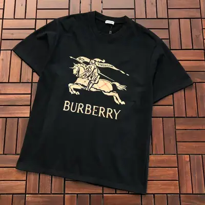 BURBERRY T-Shirt