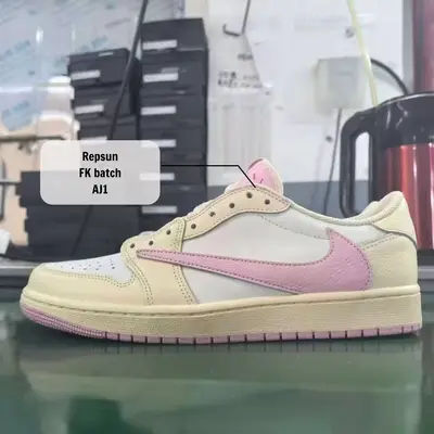 JORDAN 1 Low