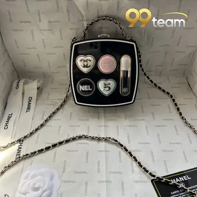 CHANEL | Item ID: 02273