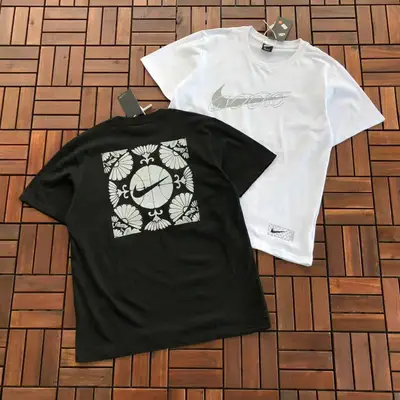 NIKE T-Shirt