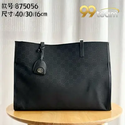GUCCI | Item ID: 17100