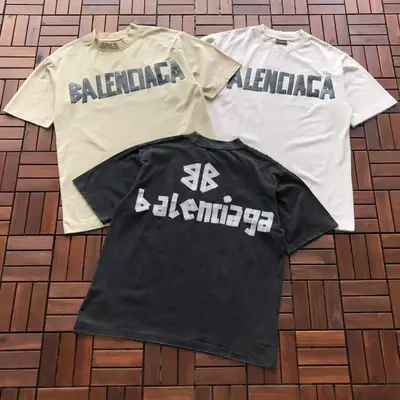 BALENCIAGA T-Shirt