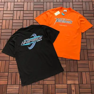 VETEMENTS T-Shirt