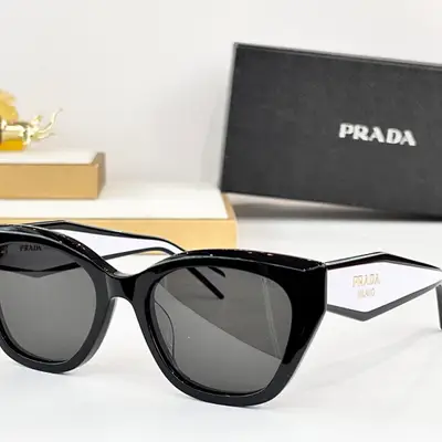PRADA Brille