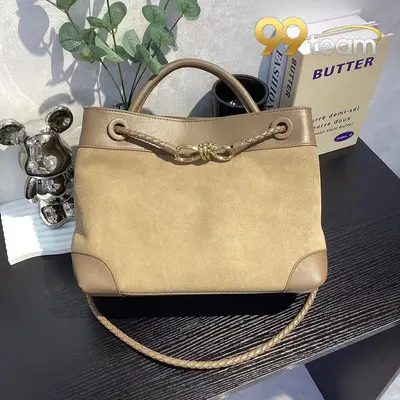 BOTTEGA VENETTA | Item ID: 20845