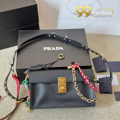 PRADA | Item ID: 09019