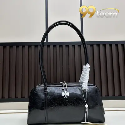 CHANEL | Item ID: 02121