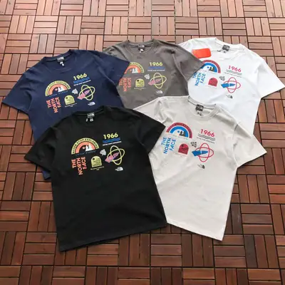 THE NORTH FACE T-Shirt
