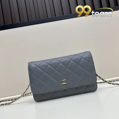 CHANEL | Item ID: 02320