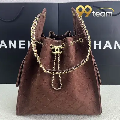 CHANEL | Item ID: 00716