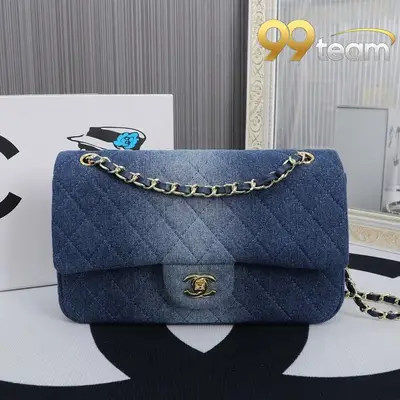 CHANEL | Item ID: 01007