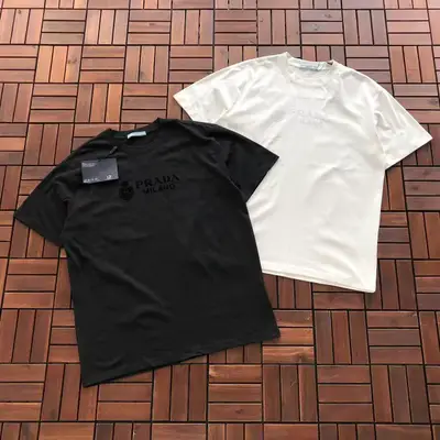 PRADA T-Shirt